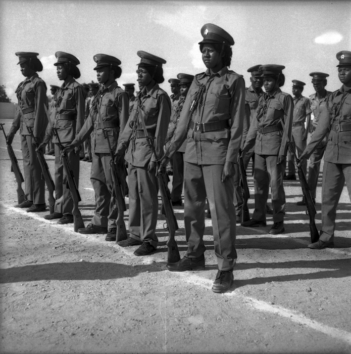 MAR-035-Parade-policieres.jpg