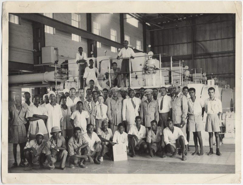 R.M-076-Employes-electricite-1958-800x610.jpg